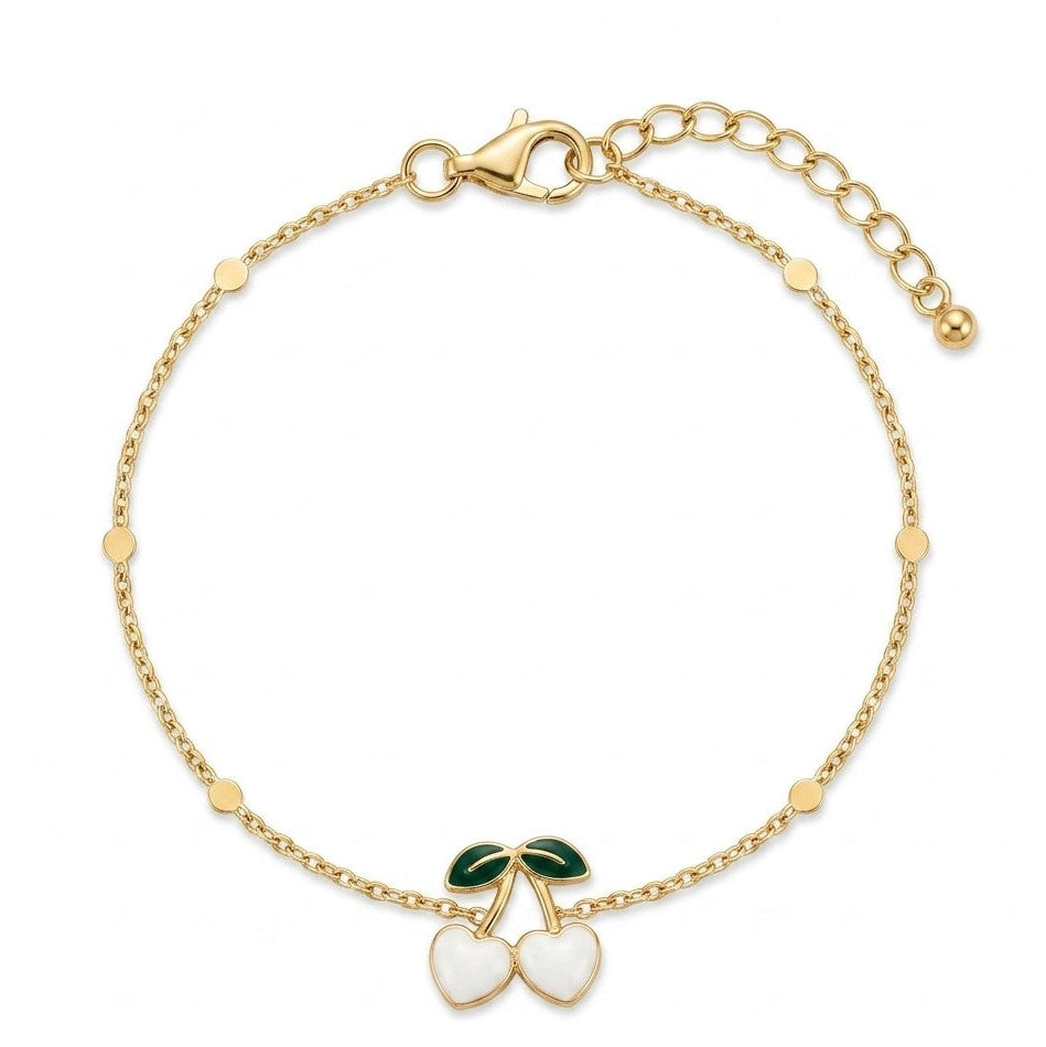 Bracelet Cherry Heart charm cerises cœur émail blanc doré fond blanc – KD Softy Bijoux