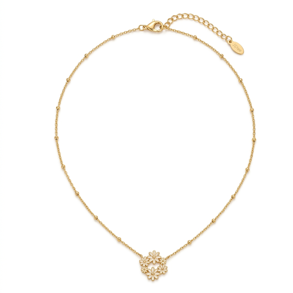 Collier Bouquet chaîne satellite dorée pendentif marguerites blanches fond blanc KD Softy Bijoux